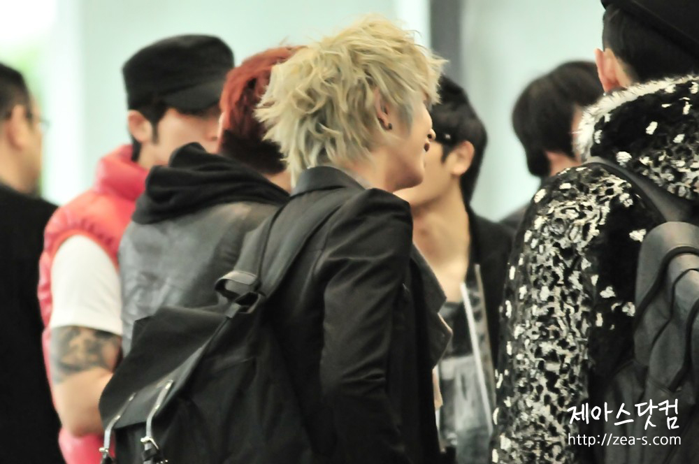 [OTHER] [25/02/2012] Incheon Airport leaving Japan 203154374F4A18473839C3