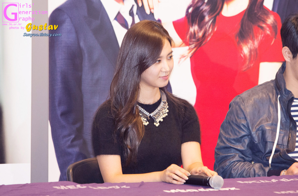[PIC][30-10-2013]Yuri tham dự "No Breathing Greeting Event" vào tối nay 2176AD4C5277AF93294BF4