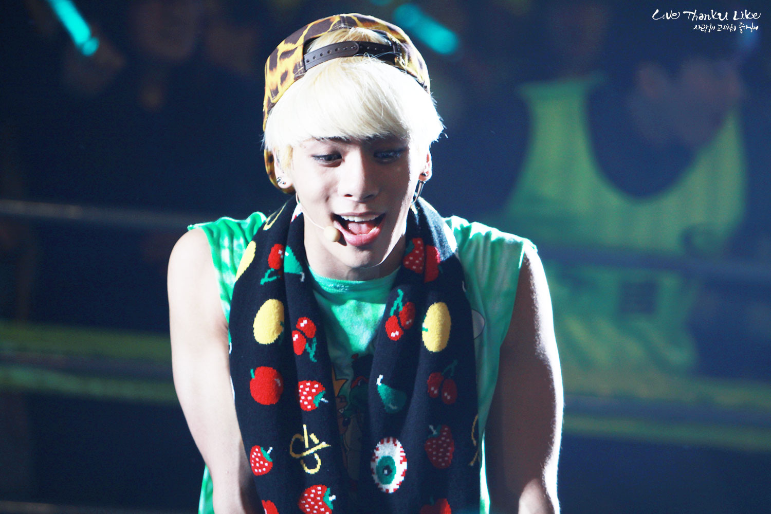 140309 Jonghyun @ SHINee World Concert III in Seoul, Día 2 22461B41531CA07305F09B