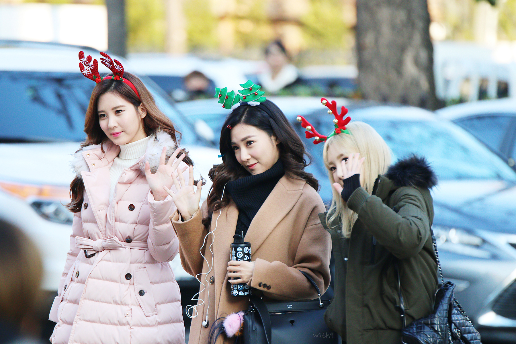 [PIC][04-12-2015]Hình ảnh mới nhất từ chuỗi quảng bá cho Mini Album "Dear Santa" của TaeTiSeo - Page 2 22633D3356658E58244E37