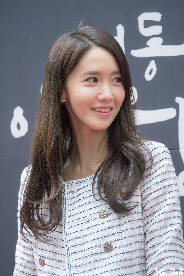 [PIC][29-05-2015]YoonA tham dự "Jung-gu Culture Night Festival" tại Deoksugung vào chiều nay - Page 2 23273648556C209A360FBD