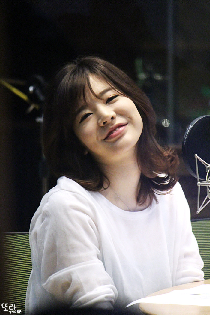 [OTHER][06-05-2014]Hình ảnh mới nhất từ DJ Sunny tại Radio MBC FM4U - "FM Date" - Page 15 236E84485400087E24FB44