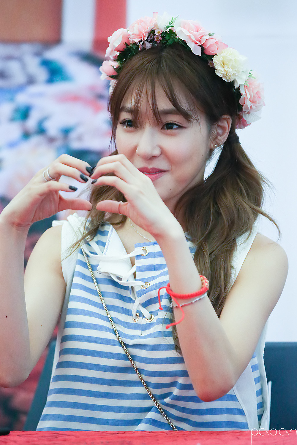 [PIC][06-06-2016]Tiffany tham dự buổi Fansign cho "I Just Wanna Dance" tại Busan vào chiều nay - Page 3 257A3C505756C3DB055B5F