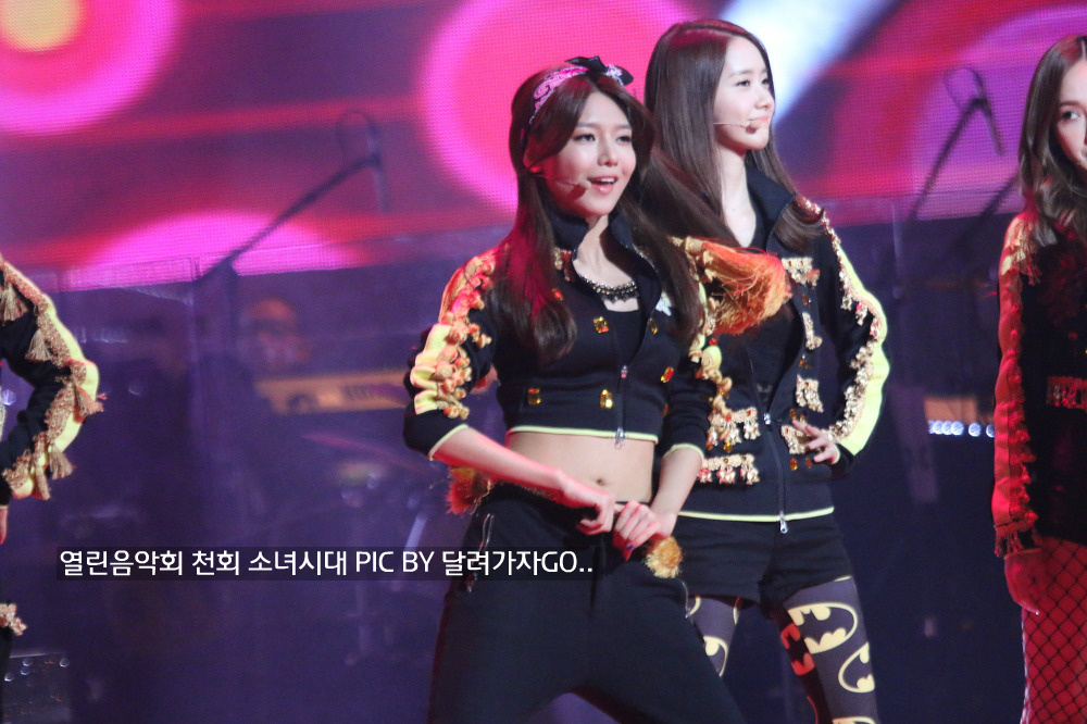 [PIC][29-10-2013]SNSD biểu diễn tại "KBS Open Concert 1000th Anniversary" vào tối nay - Page 3 26054F3852767B8B33A601