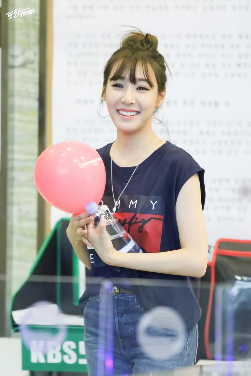 [PIC][17-05-2016]Tiffany xuất hiện tại “KBS Cool FM SUKIRA” vào tối nay 262D1638575937B7228D71