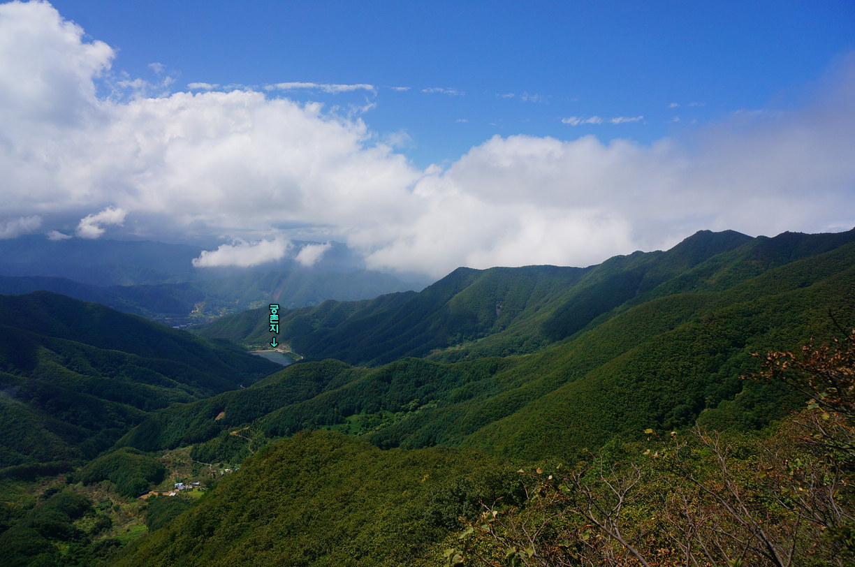 12월3일 황악산 (경북/김천) 산행안내 / 100대명산 / 황악산과 직지사는 환상의 복식조 - Daum 카페 12월3일 황악산 (경북/김천) 산행안내... 