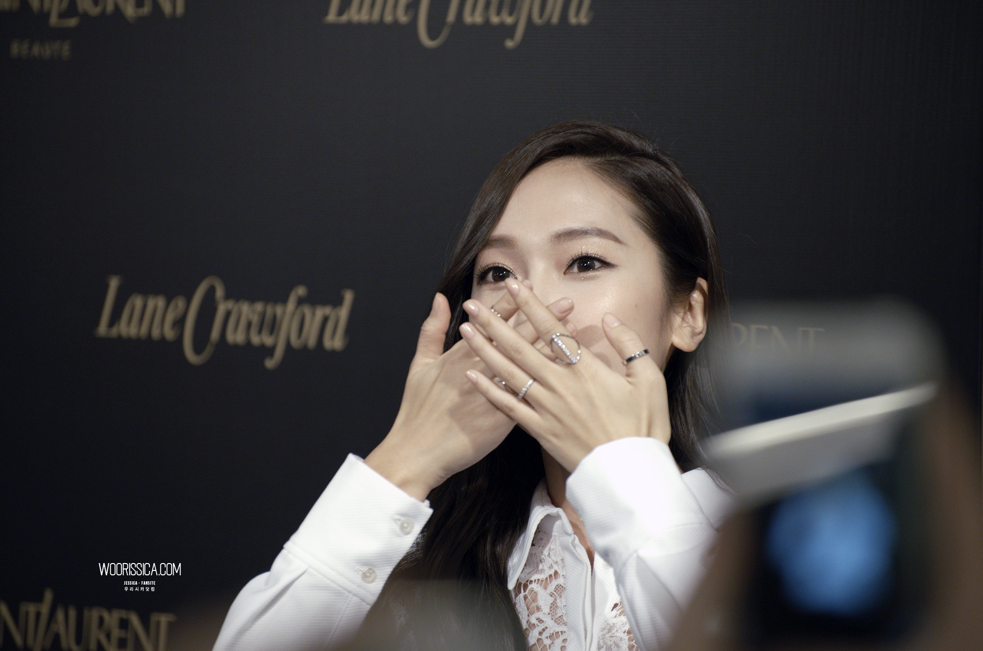 [PIC][28-01-2015]Jessica tham dự sự kiện "LanCrawford YSLBeauty x Google Glass Fashion" tại Hồng Kông vào chiều nay - Page 4 274F14435614FDDE04B5A6