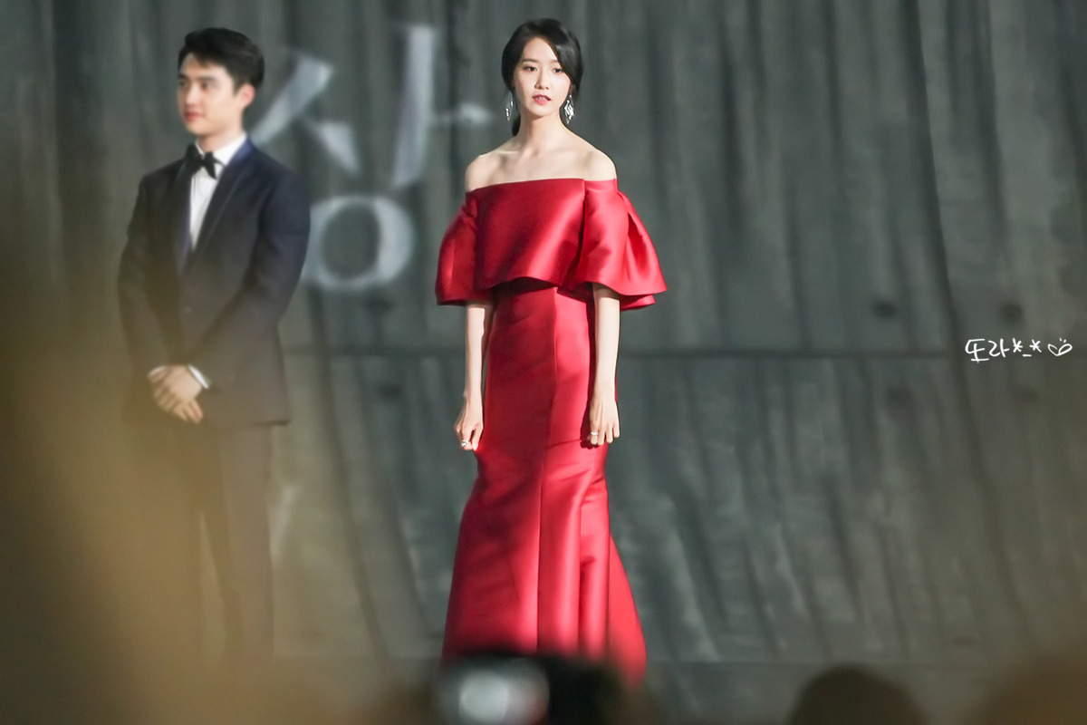 [PIC][03-05-2017]YoonA tham dự "53rd Baeksang Arts Awards" vào chiều nay + Giành "Most Popular Actress or Star Century Popularity Award (in Film)" - Page 2 2762EE39590C6647369D78