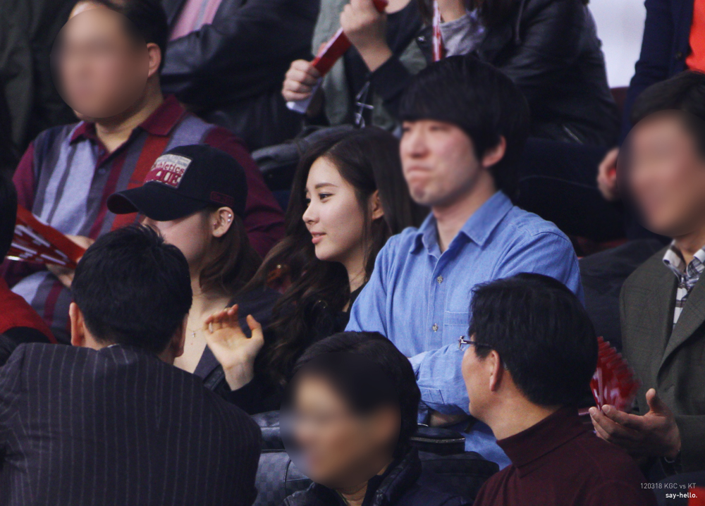 [PIC][18-03-2012]SeoHyun xuất hiện tại một trận đấu bóng rổ vào trưa nay 205BBF474F6607A51C483F