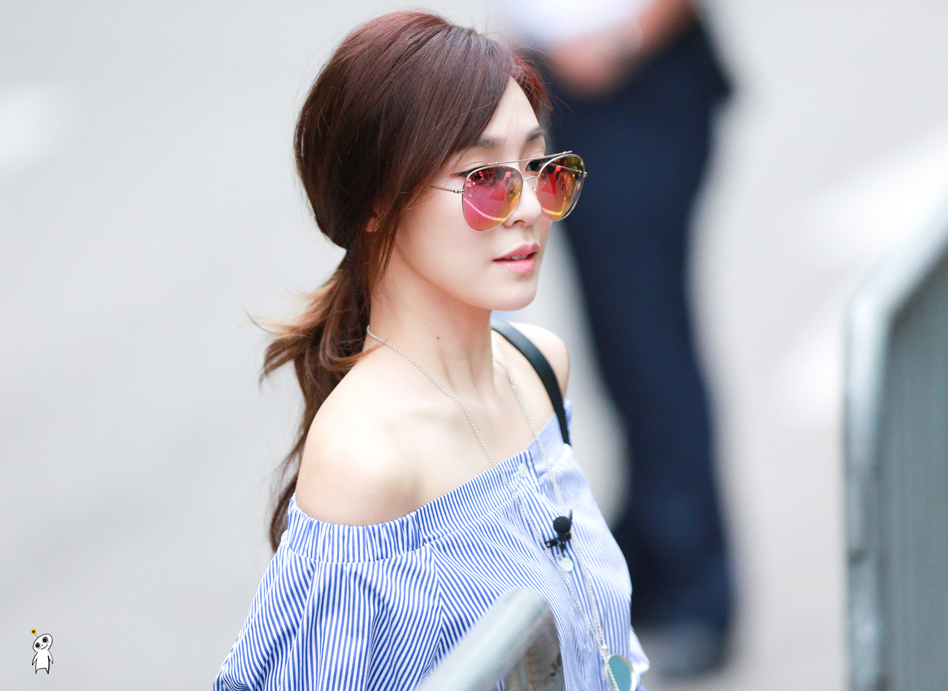 [PIC][01-07-2016]Tiffany xuất hiện tại tòa nhà KBS để quảng bá cho "SHUT UP" 216F3B3A577785252B596E