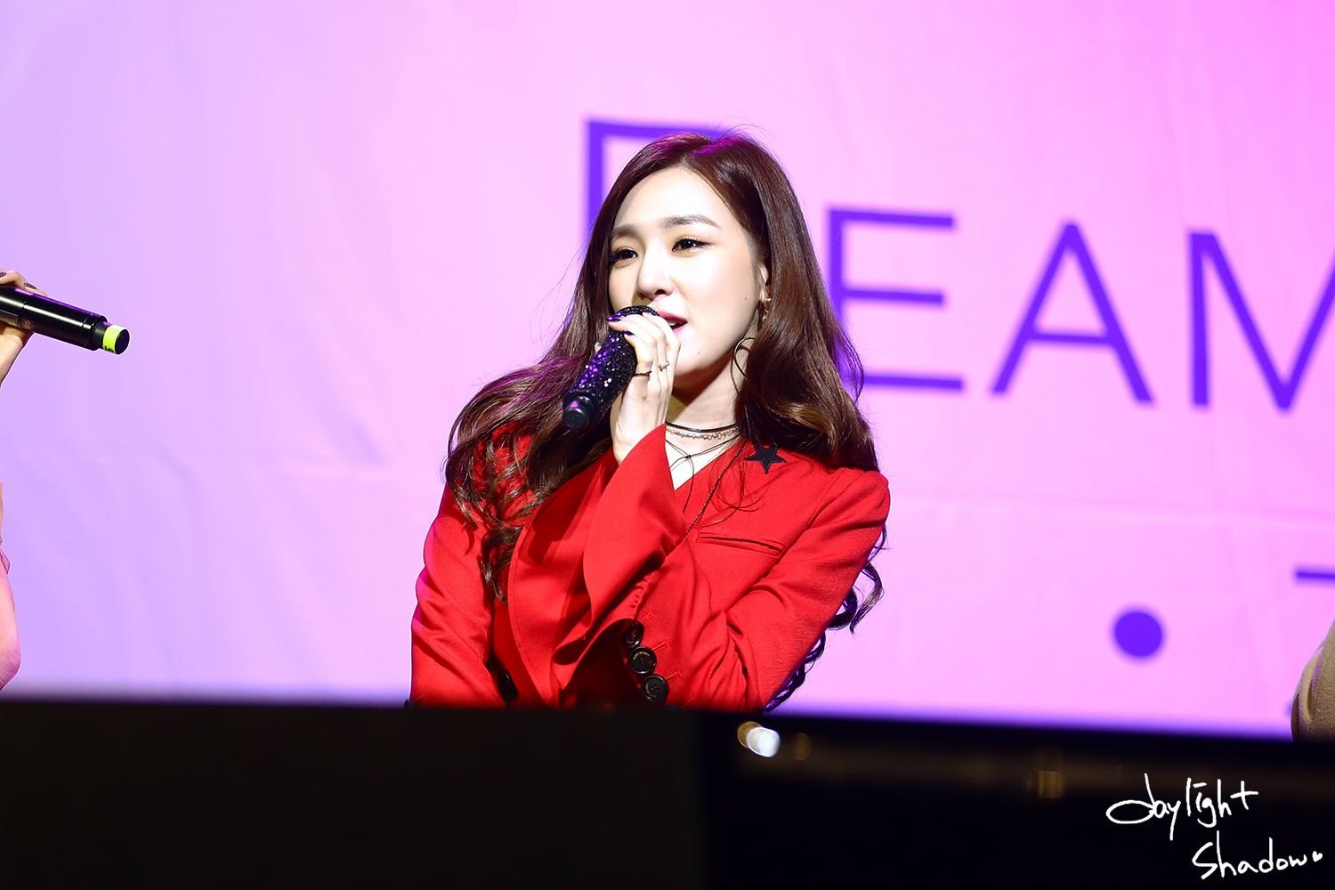 [PIC][13-01-2017]SooYoung tổ chức Buổi hòa nhạc Từ thiện - "Beaming Effect" + Tiffany tham dự với vai trò khách mời vào tối nay - Page 2 234E66465881D97A1ECFB1