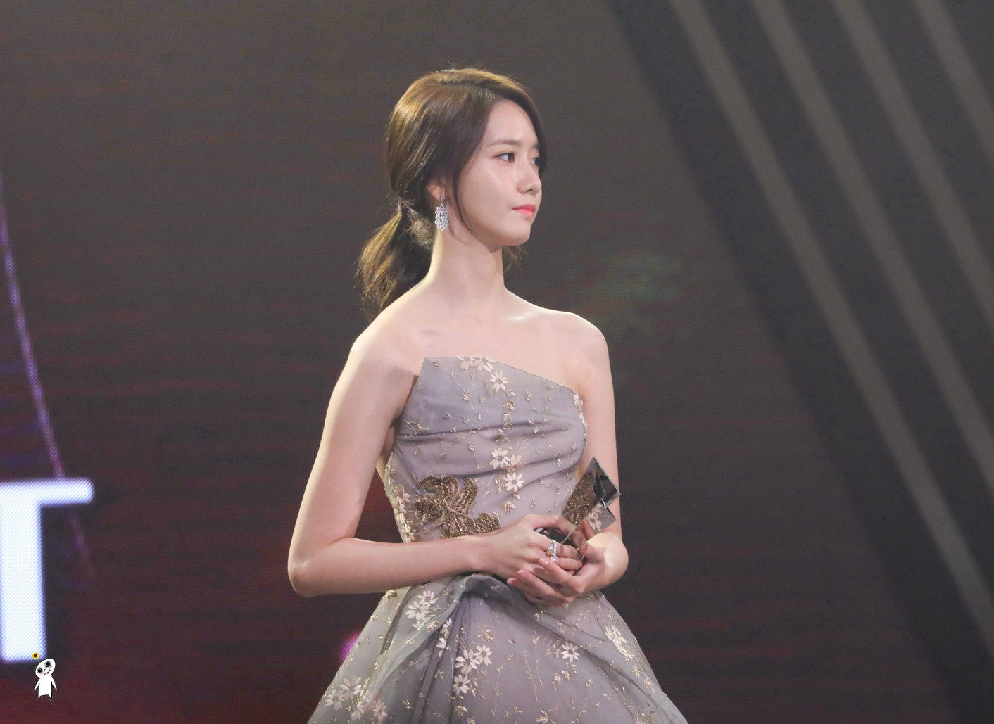 [PIC][16-11-2016]YoonA tham dự "'2016 Asia Artist Awards (AAA)" tại "Kyung Hee University Grand Peace Palace" vào tối nay - Page 4 271BF5505837F6F433EE45