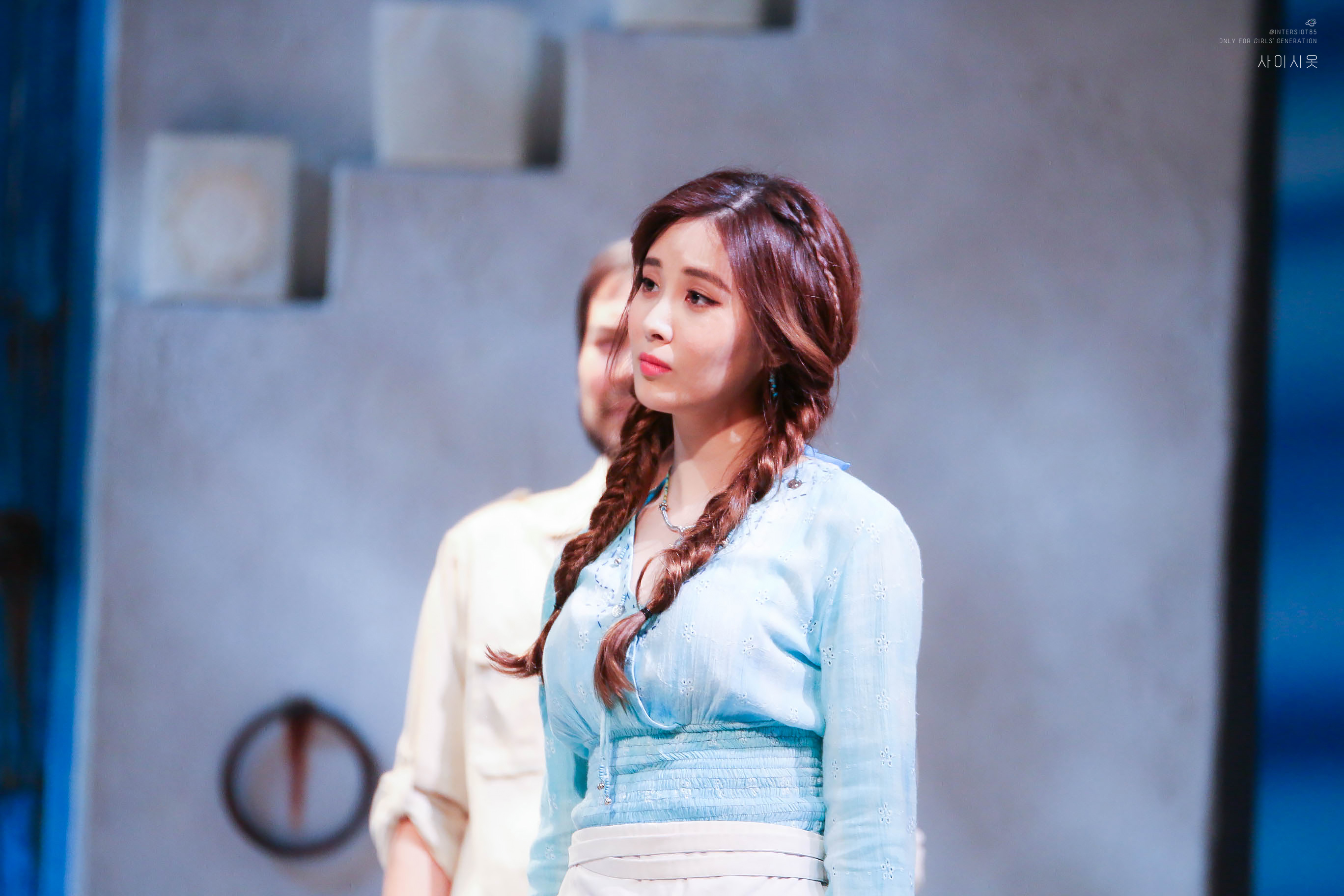 [OTHER][08-12-2015]SeoHyun tham dự vở nhạc kịch mới mang tên "Mamma Mia!" - Page 4 2760EA4956CF03621D2C98